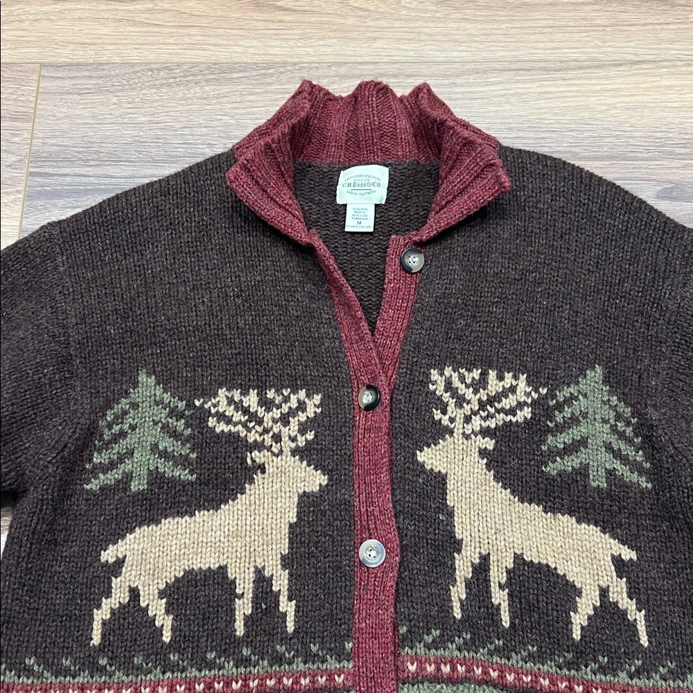 GH Bass Vintage Wool Button Up Sweater Cardigan Deer Tree Burgundy/Brown Medium - Picture 3 of 13